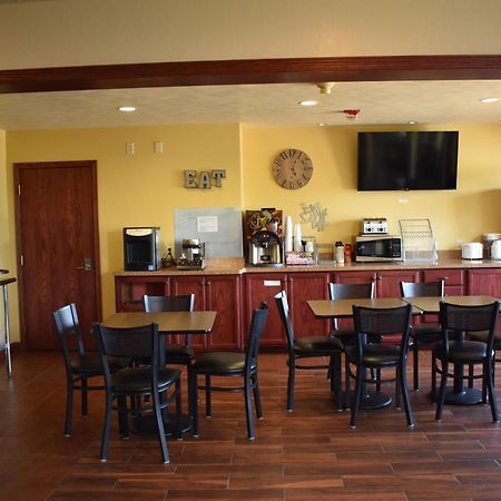 Heartland Hotel & Suites Rock Valley Exterior foto
